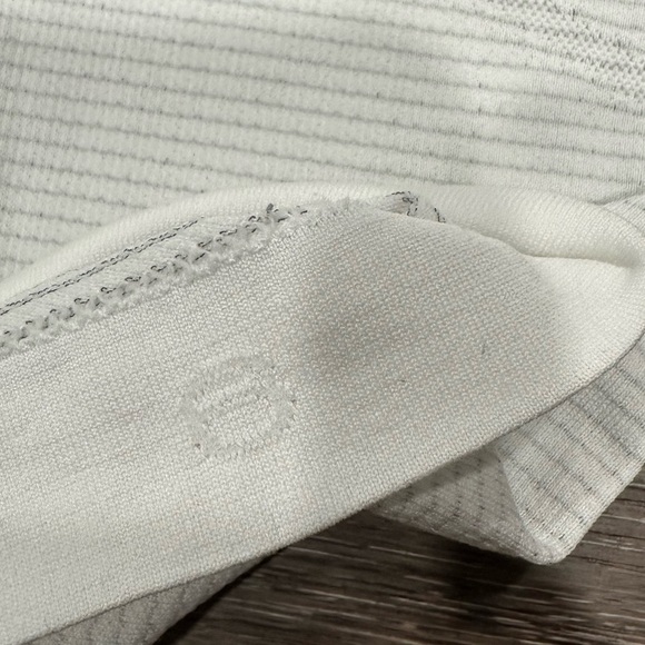 LULULEMON White Swiftly Tech Racerback Gym Tank Top 2.0 Size 6 Workout - Picture 4 of 6